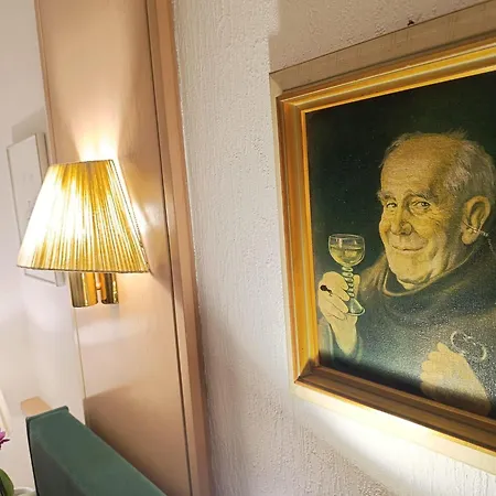Kleines Stadthotel Ratsschaenke Suedheide Hotel 3*