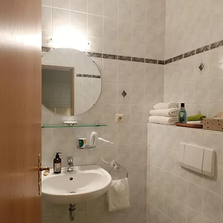 Hotel Ratsschaenke Suedheide 3*