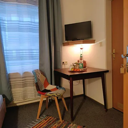 Hotel Kleines Stadthotel Ratsschaenke Suedheide